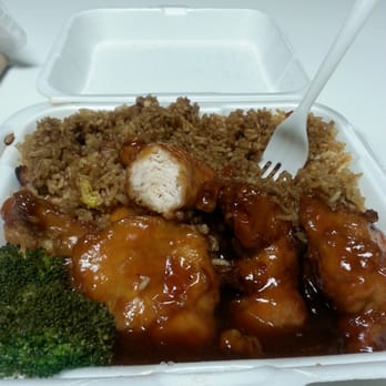 Chef Li - General Tso - real chunks of white meat and almost no breading. Amazing! - Chinese Near Me - Oldsmar, Florida Chef Li - General Tso - real chunks of white meat and almost no breading. Amazing! - Chinese Near Me - Oldsmar, Florida