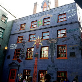 Weasley's Wizard Wheezes - Toy Stores Near Me - Orlando, Florida