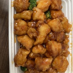 Little Basil Asian Kitchen - General Tso's Chicken