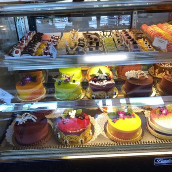 Lana's Dazzling Desserts - Desserts Near Me - Wheeling, Illinois