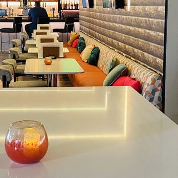 Cable55 - Dining room and bar - Cocktail Bars Near Me - San Francisco, California Cable55 - Dining room and bar - Cocktail Bars Near Me - San Francisco, California