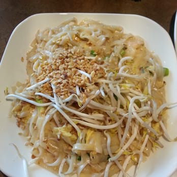 Sy Thai - Curry Noodles with Shrimp - Thai Near Me - Troy, Michigan Sy Thai - Curry Noodles with Shrimp - Thai Near Me - Troy, Michigan