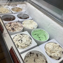 Mrs Walker's Ice Cream Parlor - Ice cream spread