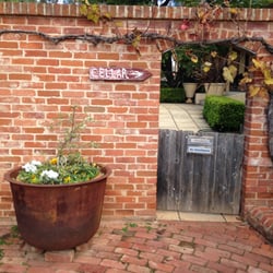 Greenock Creek Vineyard & Cellars - Smallest cellar door in Australia (so they say) just to the right of this (too small to photograph1)
