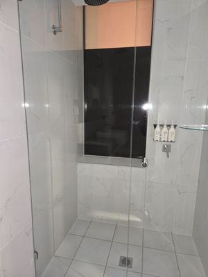 The Lucky Hotel by null