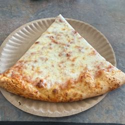 LG's Pizza & Pasta - Plain Neapolitan slice