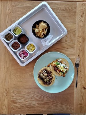 Tacos Neza Hollywood by null