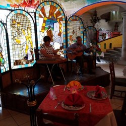 Fonda de Santa Clara - Traditional music while dining