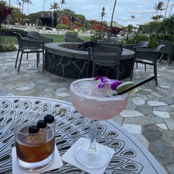 Shutters Lounge - Manhattan and Hibiscus Margarita - Cocktail Bars Near Me - Lihue, Hawaii Shutters Lounge - Manhattan and Hibiscus Margarita - Cocktail Bars Near Me - Lihue, Hawaii