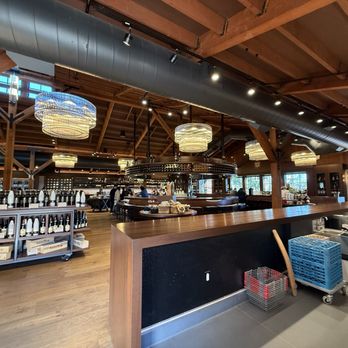 V Sattui Winery - Wineries Near Me - Saint Helena, California V Sattui Winery - Wineries Near Me - Saint Helena, California