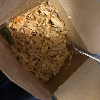 MoMo Thai House - Chicken pad Thai. This was after I mixed it all up. - Thai Near Me - Tigard, Oregon MoMo Thai House - Chicken pad Thai. This was after I mixed it all up. - Thai Near Me - Tigard, Oregon