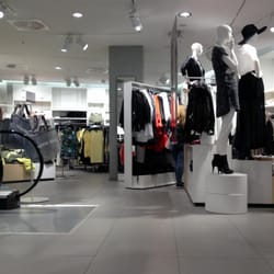 H & M