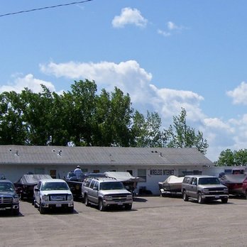 Davis Motel - Hotels Near Me - Devils Lake, North Dakota Davis Motel - Hotels Near Me - Devils Lake, North Dakota