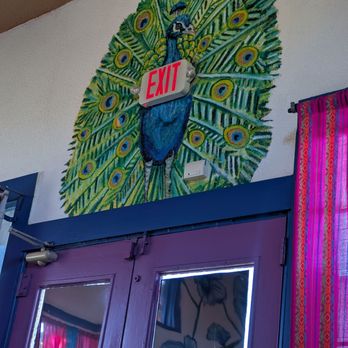 Viva Vegeria - Beautiful decor - Vegan Near Me - San Antonio, Texas Viva Vegeria - Beautiful decor - Vegan Near Me - San Antonio, Texas
