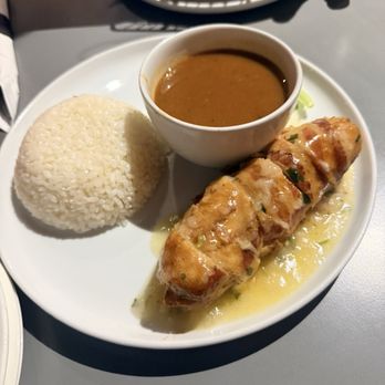 La Güira - Pollo relleno - Puerto Rican Near Me - Arecibo, Puerto Rico La Güira - Pollo relleno - Puerto Rican Near Me - Arecibo, Puerto Rico