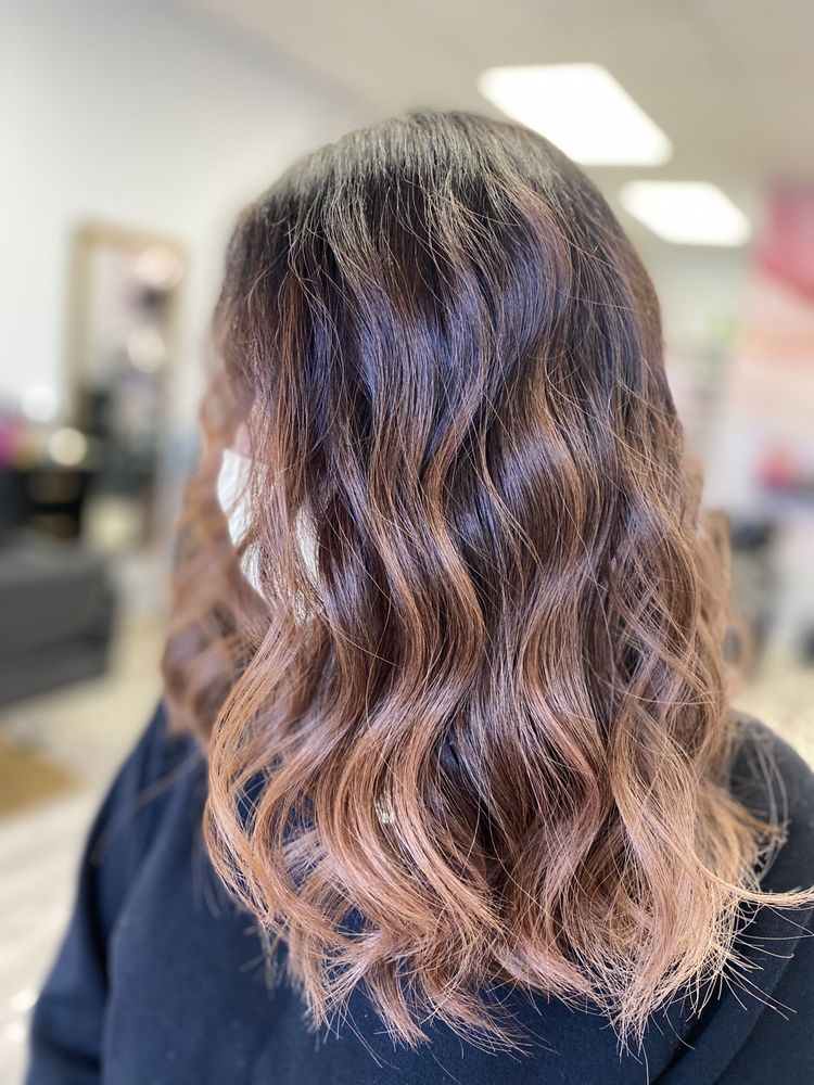 LIDIA’S HAIR SALON Updated September 2024 20 Photos 2239 Central