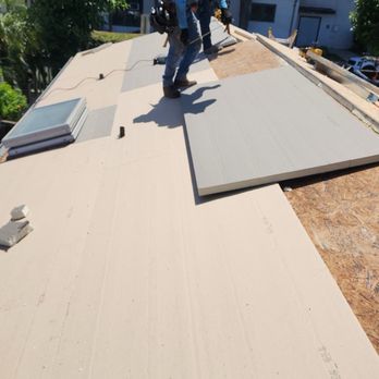 Lara's Roof - Roofing Near Me - Los Angeles, California Lara's Roof - Roofing Near Me - Los Angeles, California