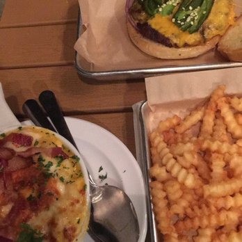 American Grub - Jalapeño cheeseburger, Mac and cheese, French fries - Burgers Near Me - Tustin, California