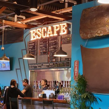 Escape Craft Brewery - Front counter where you order your food and drinks. - Breweries Near Me - Redlands, California