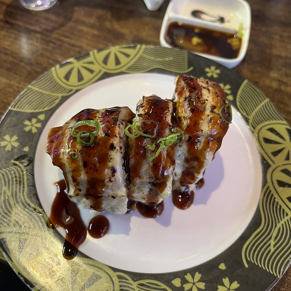 Seared salmon roll Seared salmon roll