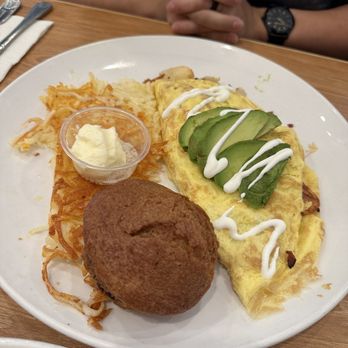 Broken Yolk Cafe - Californian Omelet - Breakfast & Brunch Near Me - Henderson, Nevada Broken Yolk Cafe - Californian Omelet - Breakfast & Brunch Near Me - Henderson, Nevada