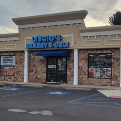 Liscios Italian Bakery - Exterior