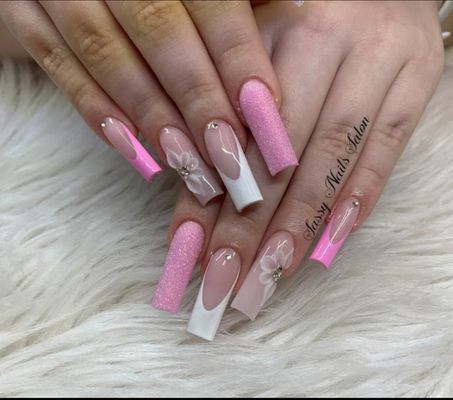 Manicures - Salon offering pedicures and other nail services in a clean and professional space. Manicures - Salon offering pedicures and other nail services in a clean and professional space.