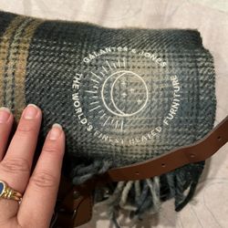 Aur Embroidery