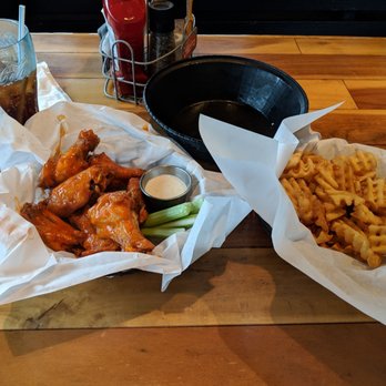 Skip's Kitchen - Buffalo wings and fries. - Burgers Near Me - Carmichael, California