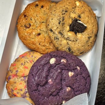 Sweet G's - 4 pack of cookies (Instagram: foodwithbros) - Bakeries Near Me - Stanton, California Sweet G's - 4 pack of cookies (Instagram: foodwithbros) - Bakeries Near Me - Stanton, California