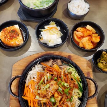 Tang Maru - Jaeyook dolsot bibimbap and suleungtang - Korean Near Me - Palisades Park, New Jersey