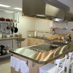 Natalinas Kitchen - We have an intimate,government inspected,professional teaching kitchen.