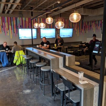 Taco Bell Cantina - Dining space - Fast Food Near Me - Alexandria, Virginia