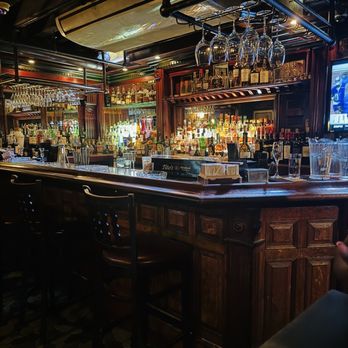 Stanza Dei Sigari - Bar - Lounges Near Me - Boston, Massachusetts