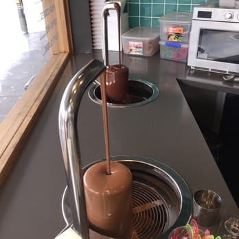 Cloud 9 Chocolate Cafe - Desserts Near Me - Newtown, NSW
