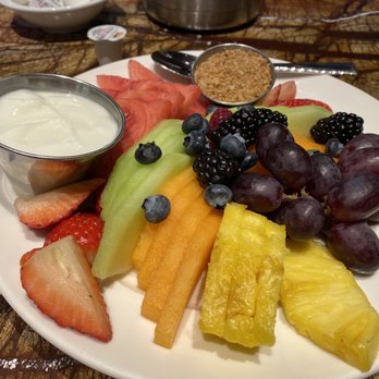 Sid's Cafe - Breakfast fruit plate - American Near Me - Las Vegas, Nevada