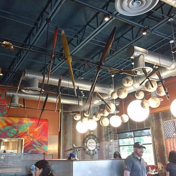 Mellow Mushroom Chantilly - Pizza Near Me - Chantilly, Virginia