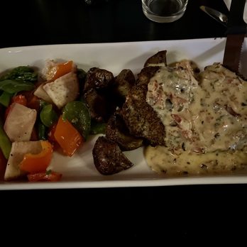 Rosie's Pub - Pecan Crusted Chicken - American Near Me - Bloomington, Illinois