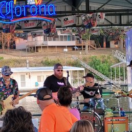 Down Low from Tulsa playing Blind Swine Duck Creek. Down Low from Tulsa playing Blind Swine Duck Creek.