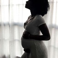 Beelight - Therapeutic massage to support your body before, during and after pregnancy.