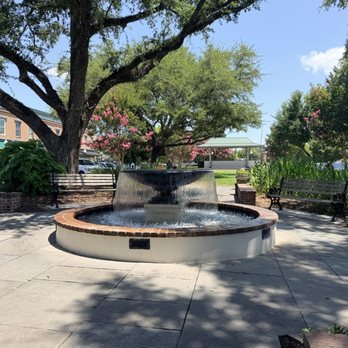 Hutchinson Square - Parks Near Me - Summerville, South Carolina