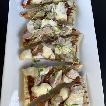 Grassroots & Vine - BBQ Chicken Flatbread - Wine Bars Near Me - Fort Thomas, Kentucky