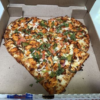 Curry Pizza House Berkeley - heart shaped Tandoori Chicken Pizza - Pizza Near Me - Berkeley, California Curry Pizza House Berkeley - heart shaped Tandoori Chicken Pizza - Pizza Near Me - Berkeley, California