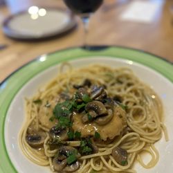 Romano Mercato Italiano - Spaghetti with Chicken Marsala and Cabernet