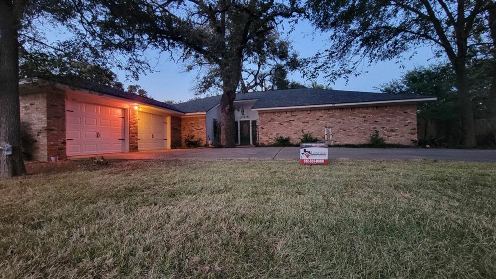 Slide of Lone Star Roofing & Gutters