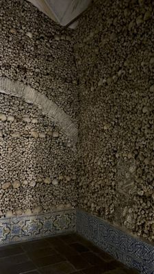Chapel of Bones (Évora) by null
