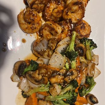 SAKANA SUSHI ASIAN FUSION - Updated December 2025 - 198 Photos