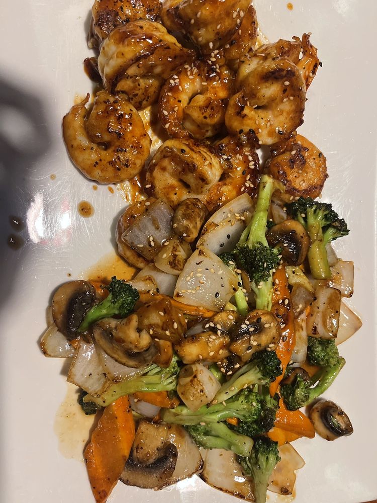 Sakana Sushi Asian Fusion