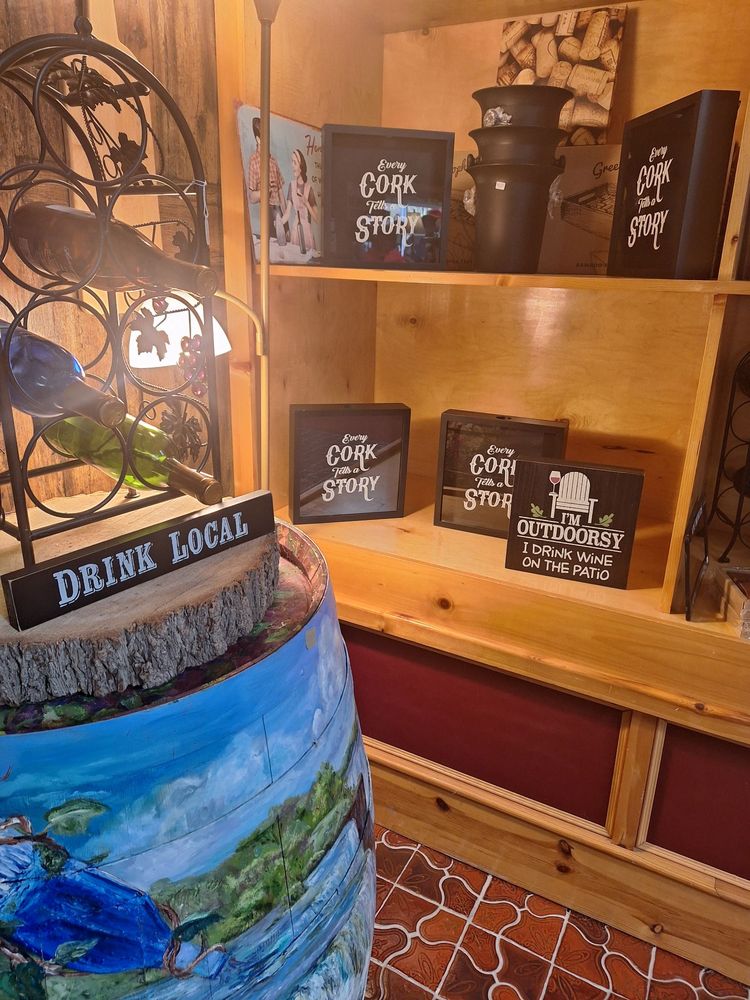 Honeymoon Trail Winery - vineyard in Lockport, NY