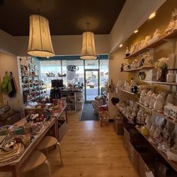 Create Me Pottery Studio - Nice studio